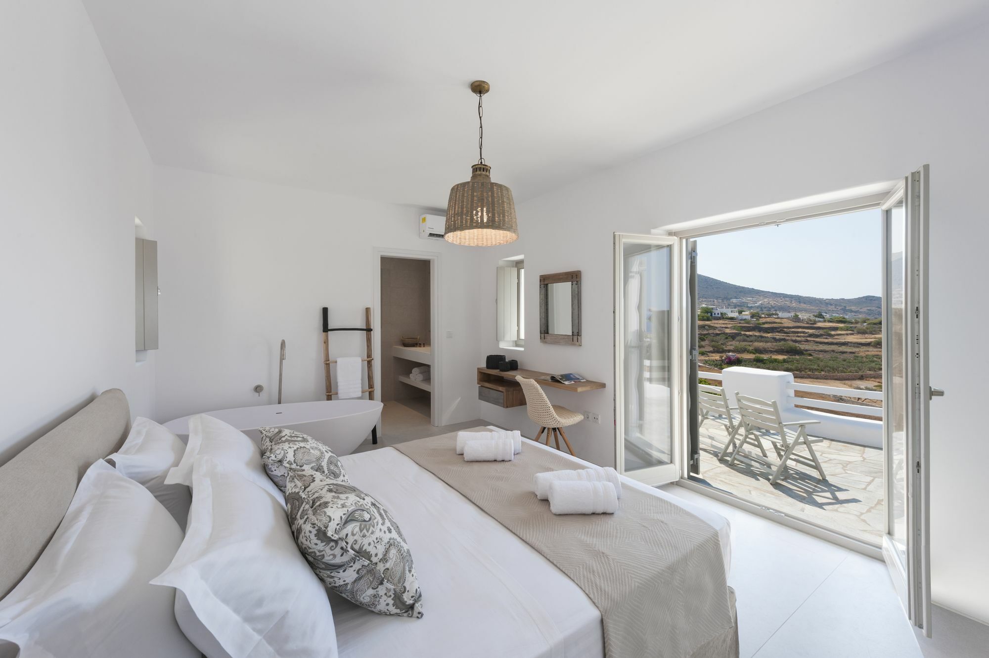 Niriides Luxury Villas Alikí المظهر الخارجي الصورة